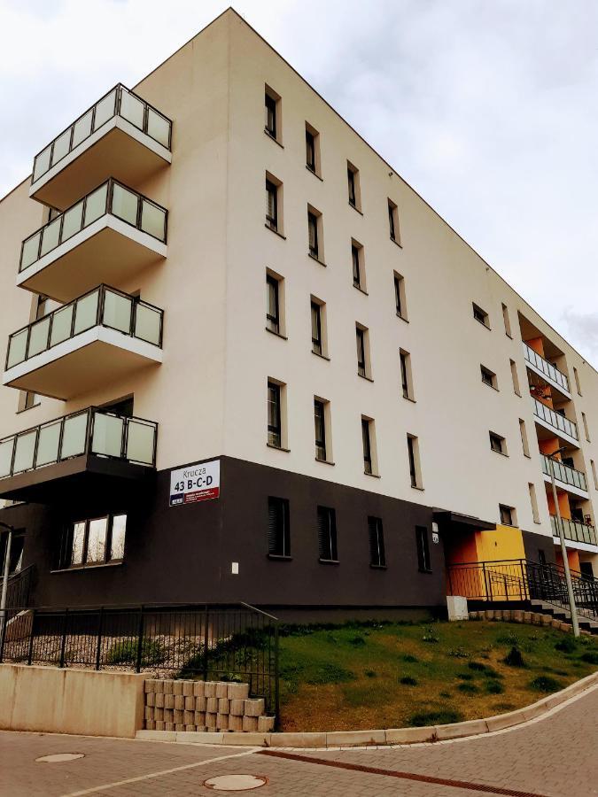 Apartament Na Kruczej Lubiń Extérieur photo